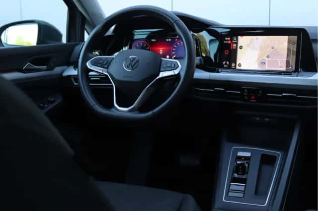 Volkswagen Golf (2021) thumbnail 16