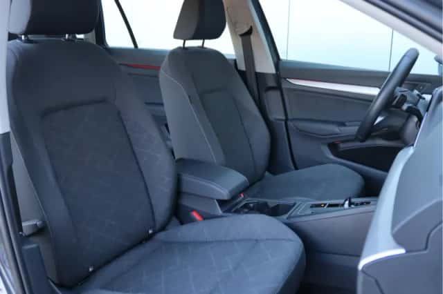 Volkswagen Golf (2021) thumbnail 19