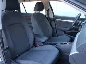 Volkswagen Golf (2021) thumbnail 19