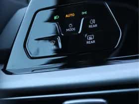 Volkswagen Golf (2021) thumbnail 25
