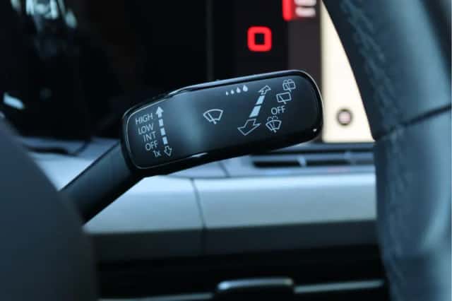 Volkswagen Golf (2021) thumbnail 27