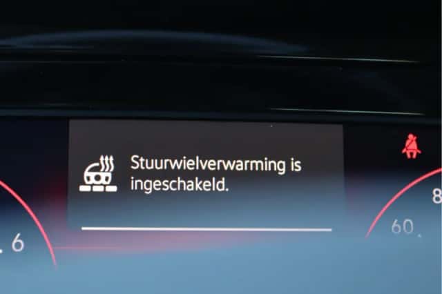 Volkswagen Golf (2021) thumbnail 32