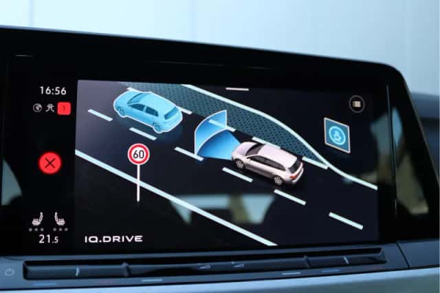 Volkswagen Golf (2021) thumbnail 44