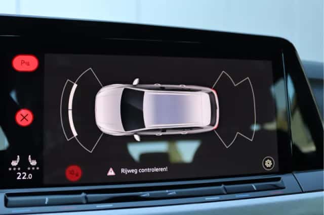 Volkswagen Golf (2021) thumbnail 47