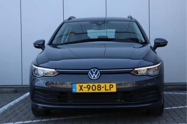 Volkswagen Golf (2021) thumbnail 6