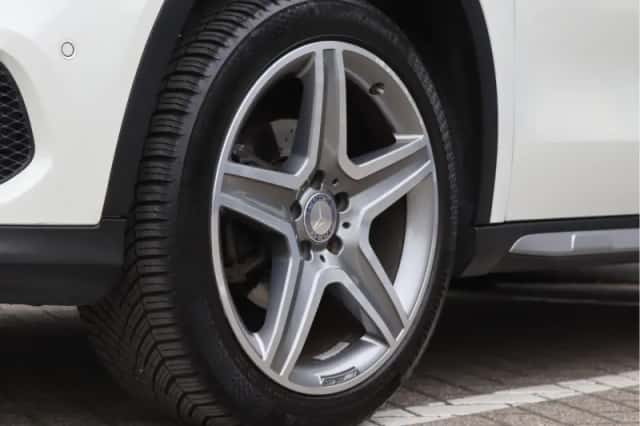 Mercedes-Benz GLA (2015) thumbnail 11