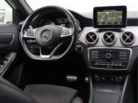 Mercedes-Benz GLA (2015) thumbnail 18
