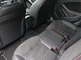 Mercedes-Benz GLA (2015) thumbnail 24