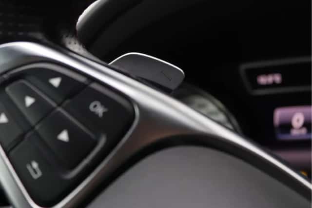 Mercedes-Benz GLA (2015) thumbnail 31