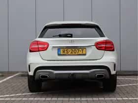 Mercedes-Benz GLA (2015) thumbnail 7