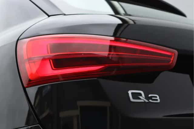 Audi Q3 (2018) thumbnail 12