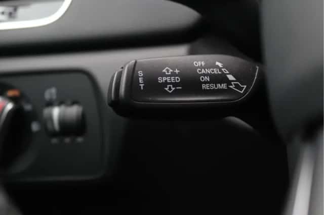 Audi Q3 (2018) thumbnail 28