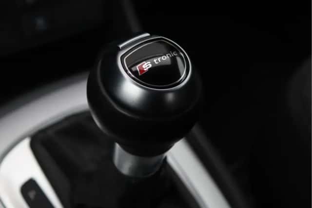 Audi Q3 (2018) thumbnail 42