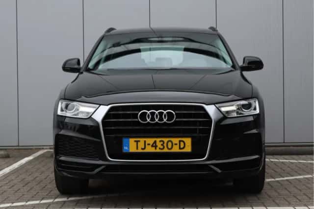 Audi Q3 (2018) thumbnail 6