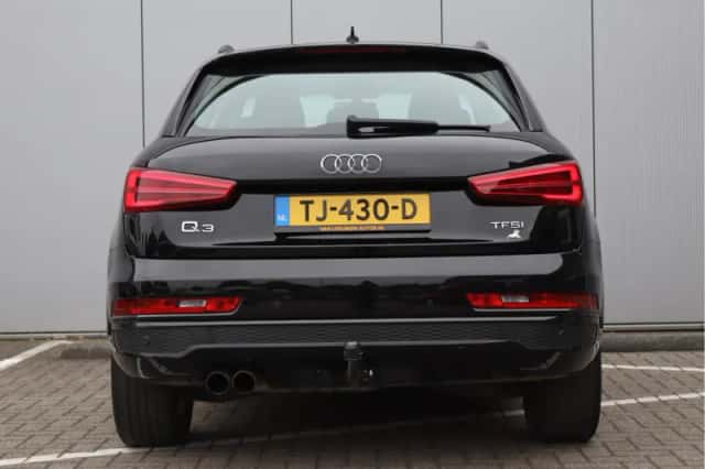 Audi Q3 (2018) thumbnail 7