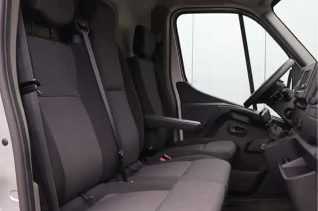 Renault Master (2019) thumbnail 19