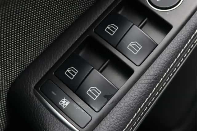 Mercedes-Benz A-Klasse (2015) thumbnail 25