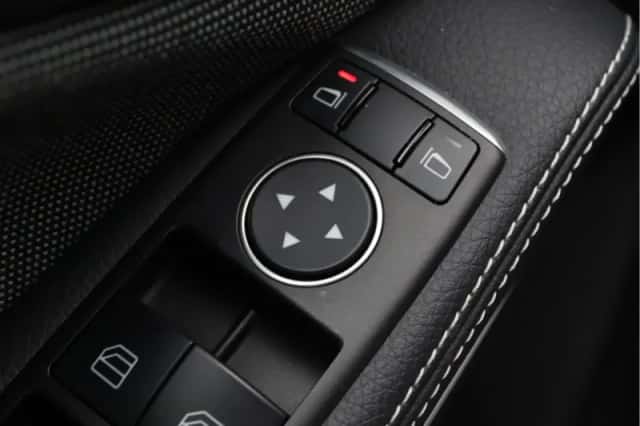 Mercedes-Benz A-Klasse (2015) thumbnail 26