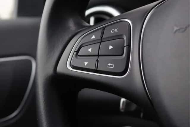 Mercedes-Benz A-Klasse (2015) thumbnail 33