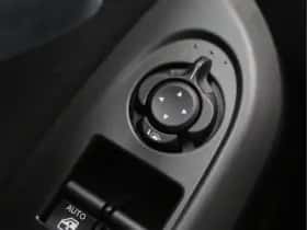 Fiat 500X (2019) thumbnail 32