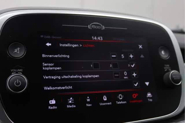 Fiat 500X (2019) thumbnail 48