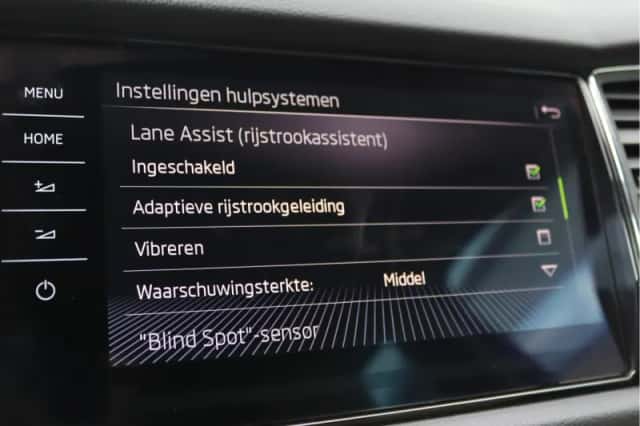Škoda Kodiaq (2017) thumbnail 60