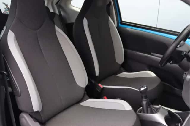 Toyota Aygo (2014) thumbnail 18