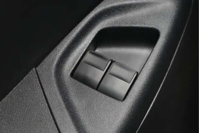 Toyota Aygo (2014) thumbnail 21