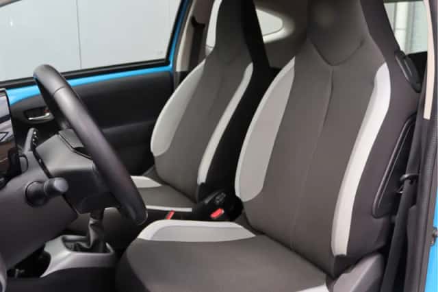 Toyota Aygo (2014) thumbnail 4