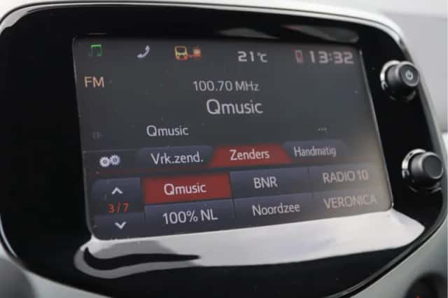 Toyota Aygo (2014) thumbnail 31