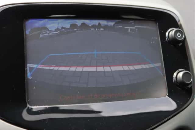 Toyota Aygo (2014) thumbnail 34