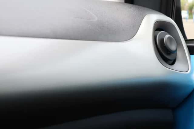 Toyota Aygo (2014) thumbnail 38