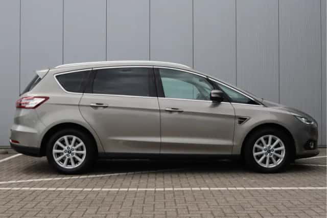 Ford S-Max (2015) thumbnail 18