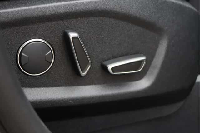 Ford S-Max (2015) thumbnail 23