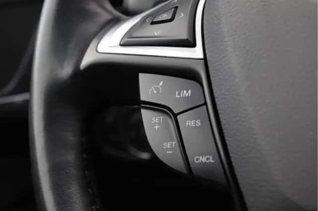 Ford S-Max (2015) thumbnail 37