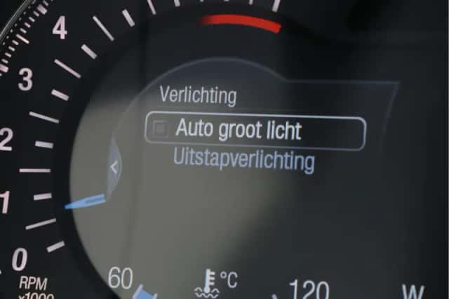 Ford S-Max (2015) thumbnail 43
