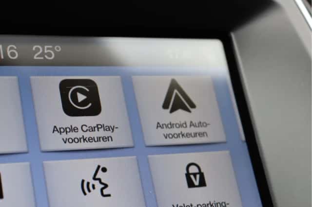 Ford S-Max (2015) thumbnail 52