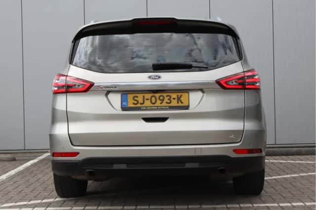 Ford S-Max (2015) thumbnail 7