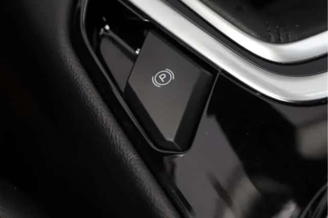 Ford S-Max (2015) thumbnail 65