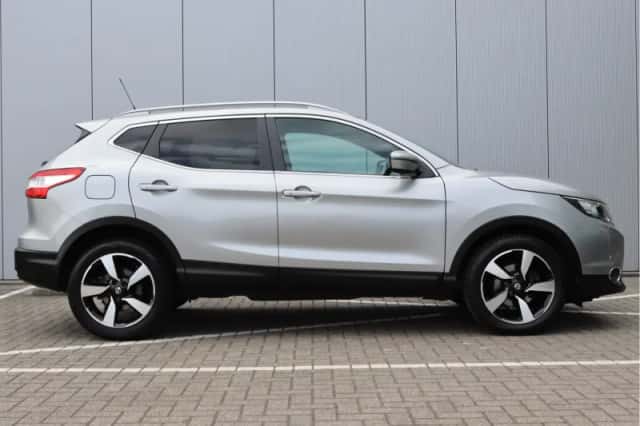 Nissan Qashqai (2017) thumbnail 16