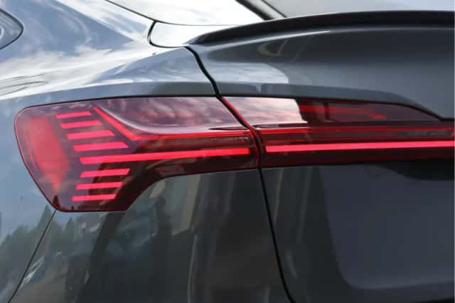 Audi e-tron (2020) thumbnail 19