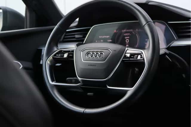 Audi e-tron (2020) thumbnail 28