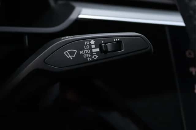 Audi e-tron (2020) thumbnail 44