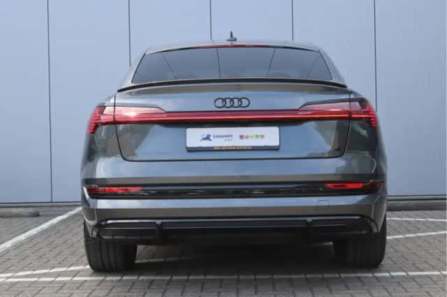 Audi e-tron (2020) thumbnail 8