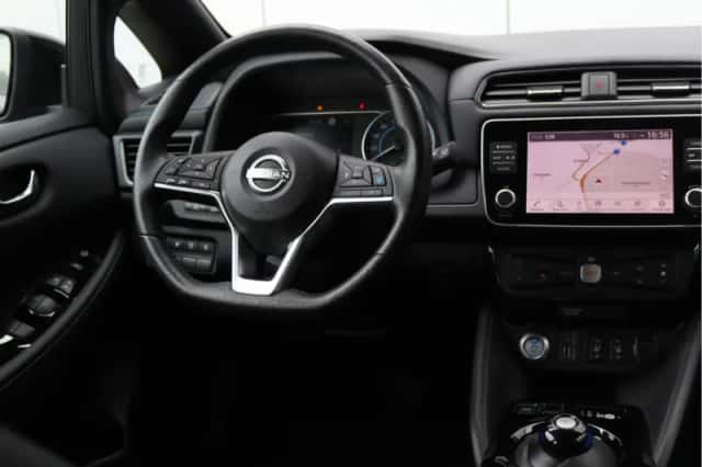 Nissan Leaf (2018) thumbnail 21