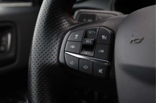 Ford Focus (2018) thumbnail 34
