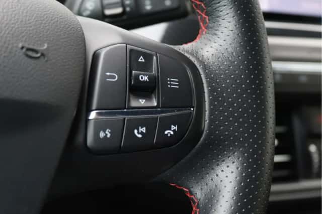 Ford Focus (2018) thumbnail 35