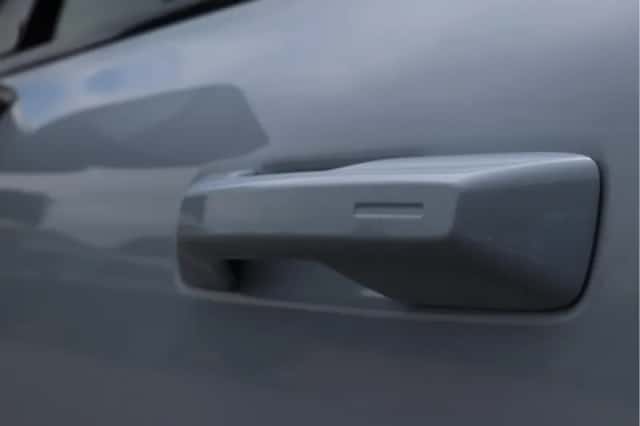 Volvo EX30 (2023) thumbnail 13