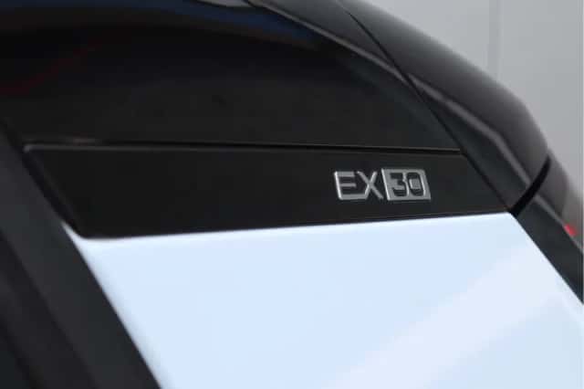 Volvo EX30 (2023) thumbnail 14