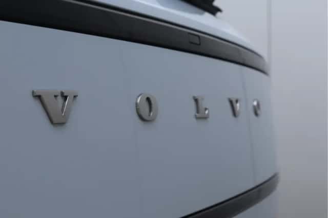 Volvo EX30 (2023) thumbnail 17